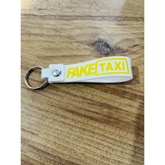 FAKE TAXİ BASKILI SİLİKON ANAHTARLIK BEYAZ