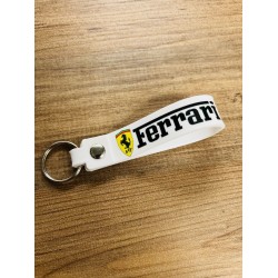 FERRARİ BASKILI SİLİKON ANAHTARLIK BEYAZ FERRARİ BASKILI SİLİKON ANAHTARLIK BEYAZ